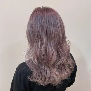 ロング カラー ヘアアレンジ Mirai 🧸のヘアスタイル