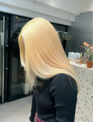 ロング カラー sera 🎀ベージュのヘアスタイル
