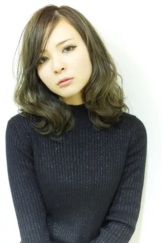 ミディアム カラー 佐野 寛のヘアスタイル