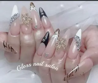 ネイル miho🍎 Gloss nailのネイルデザイン