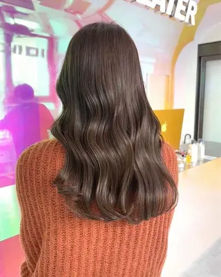 セミロング カラー パーマ ヘアアレンジ メンズ キッズ ネイル マツエク・マツパ アイブロウ KANAMI 🌏のヘアスタイル