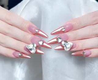ネイル 🎀M nails✨ ビューティーのネイルデザイン