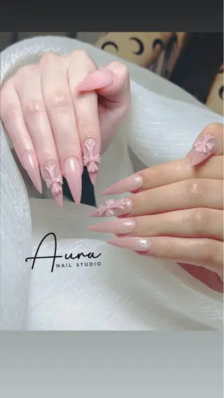 ネイル Aura Nail Studioのネイルデザイン