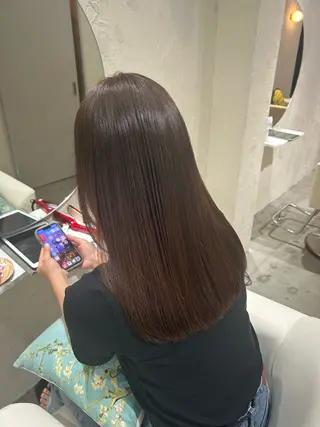 セミロング 髪質改善✨ストレート オグ✂️/ショートのヘアスタイル