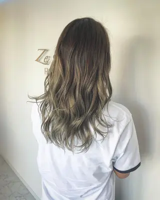 セミロング カラー ヘアアレンジ Ze sealのヘアスタイル