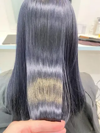 ロング レイヤー×透明感カラ ーHAYATOのヘアスタイル