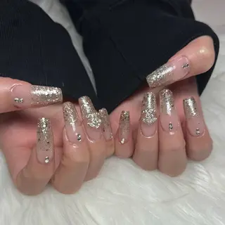ネイル 彩 名のネイルデザイン