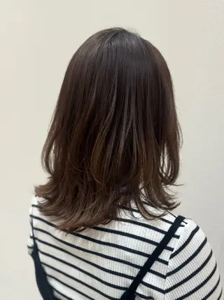 ミディアム ﾅｶﾉ ﾔｽｺのヘアスタイル