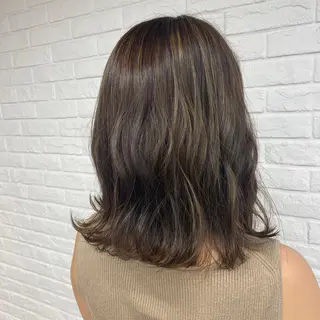 ミディアム カラー ヘアアレンジ 平川 夏海のヘアスタイル
