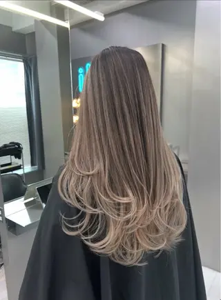 ロング Kotomi 🇺🇸💋のヘアスタイル