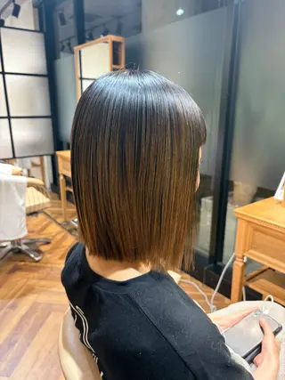 ミディアム 遠矢 怜奈のヘアスタイル