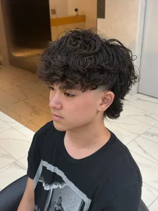 メンズ 本田 有里のヘアスタイル