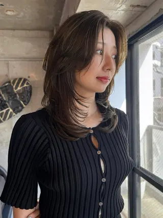 ミディアム カラー パーマ YOKO/パーマ レイヤーカットのヘアスタイル