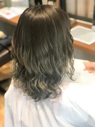 ミディアム カラー あらい なつみのヘアスタイル