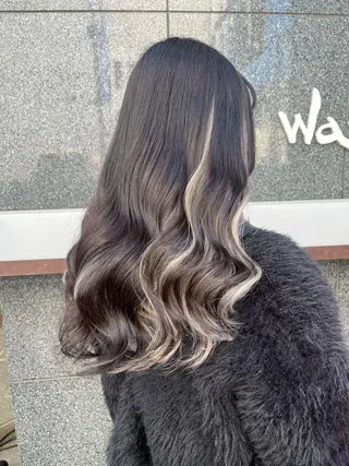 ロング カラー 韓国/インナーカラー 🍑YUI🍑のヘアスタイル