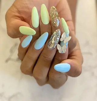 ショート カラー パーマ ヘアアレンジ メンズ アイブロウ マツエク・マツパ ネイル キッズ ease NAIL SALONのネイルデザイン