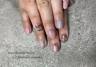 ネイル LAVISH 大和店 🤱子連れ大歓迎のネイルデザイン