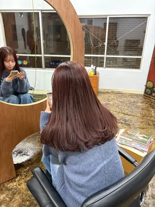セミロング カラー ヘアアレンジ カワクボ ソラのヘアスタイル