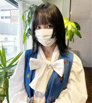 ミディアム カラー ヘアアレンジ レイヤーカット×髪質 改善🇰🇷シオリのヘアスタイル