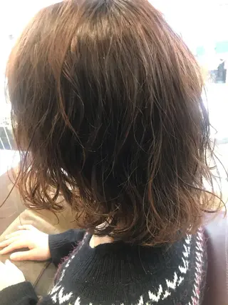 ミディアム パーマ カズキ/くびれヘア/ レイヤー/透け感のヘアスタイル
