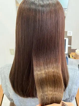 セミロング 暖色*ベージュ *くらたあやかのヘアスタイル