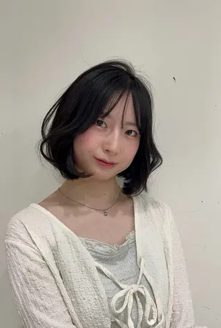 ショート 透明感 エイジのヘアスタイル