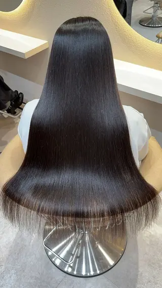 ロング 縮毛矯正✨🫧 レイヤー川村利幸のヘアスタイル