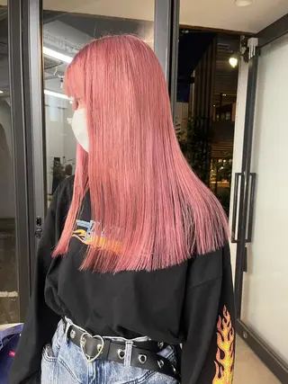 セミロング カラー 渋谷ケアブリーチ Suuのヘアスタイル