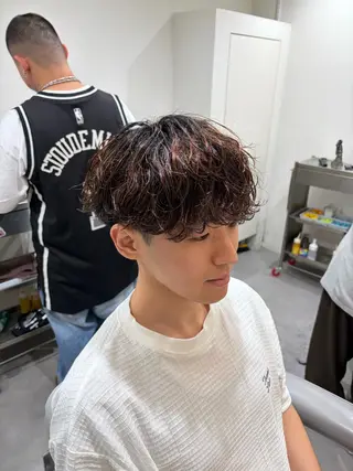 ショート パーマ メンズ メンズ特化･フェザー パーマ コウタロウのヘアスタイル
