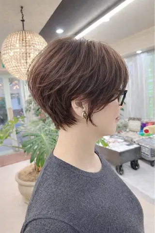 ショート EARTH 大分セントポルタ店のヘアスタイル