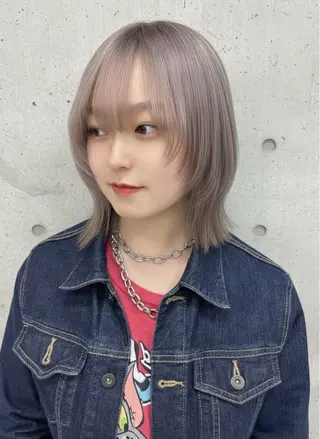 ミディアム カラー グレージュ系はお任せ /ケアブリーチ/岩崎のヘアスタイル