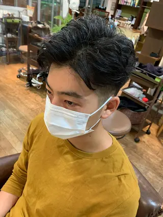 メンズ カット特化美容師 齋藤桐のヘアスタイル