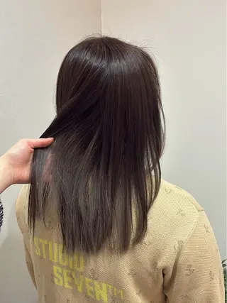 セミロング カラー 柴田真衣 /ナチュラル/半個室のヘアスタイル