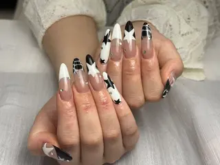 ロング トゥー フエンのネイルデザイン