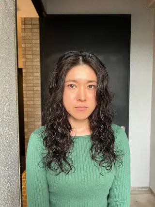 ロング パーマ SHU｜レイヤー カット/パーマのヘアスタイル