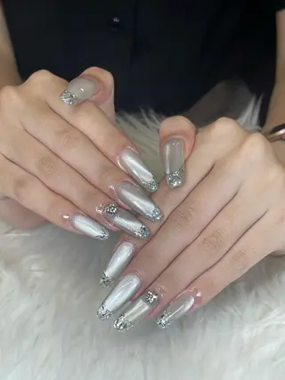 ネイル NiJi Nailsのネイルデザイン