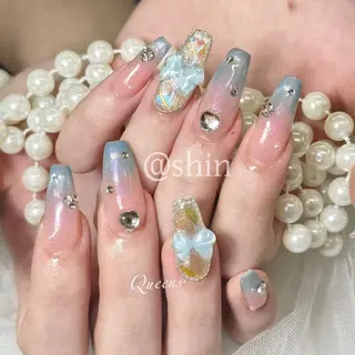 ネイル Queens テイのネイルデザイン
