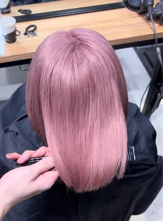 カラー 黒染め落とし ムラ修正　ハイトーンのヘアスタイル