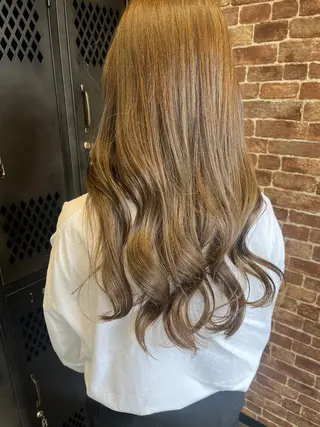ミディアム カラー パーマ ヘアアレンジ メンズ キッズ ネイル マツエク・マツパ アイブロウ 久木原 ゆりのヘアスタイル