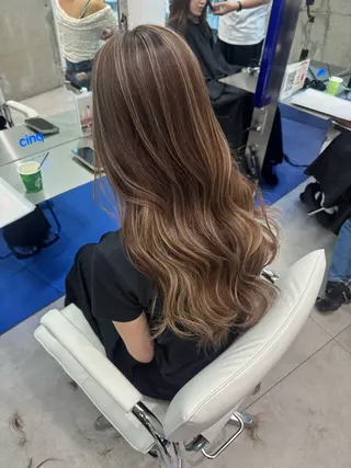 ロング カラー 似合わせ×ブリーチダ ブルカラー渋谷/大雅のヘアスタイル
