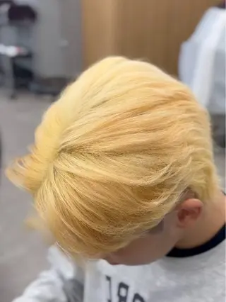 カラー メンズ 青栁 仁也のヘアスタイル