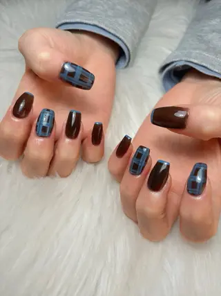 ネイル ゴテゴテ💙ワンホン リオナのネイルデザイン