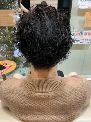 ショート パーマ メンズ 金村 綾芽のヘアスタイル