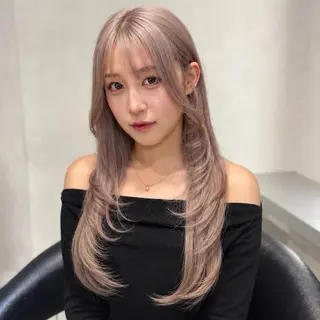 ロング レイヤー/ハイトーン 🤍reina🤍のヘアスタイル