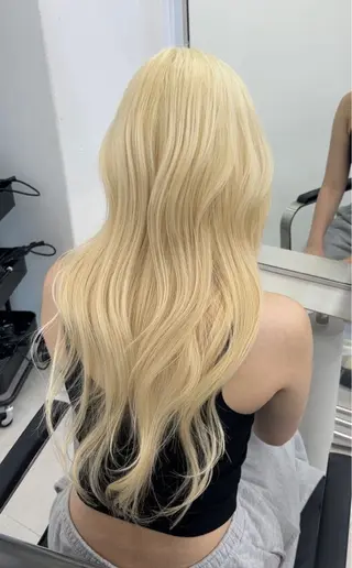 ロング 沼るブリーチカラー アズサ⛓️のヘアスタイル