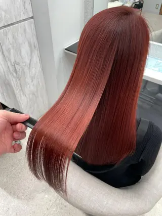 ロング 安楽 千恵子のヘアスタイル