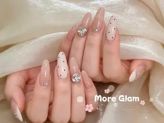 ネイル More Glam 池袋東口店のネイルデザイン