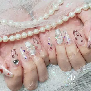 ネイル 🦋 Queenieのネイルデザイン