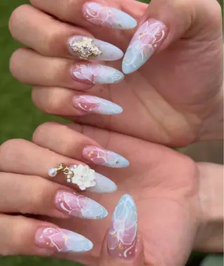 ネイル ✴︎ Delightのネイルデザイン