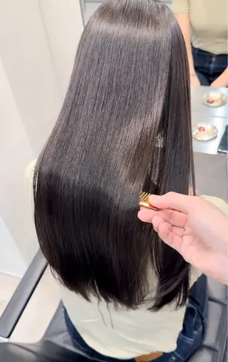 ロング カラー ✨美髪矯正✨髪質改善 ✨レイヤー✨大山　悠のヘアスタイル